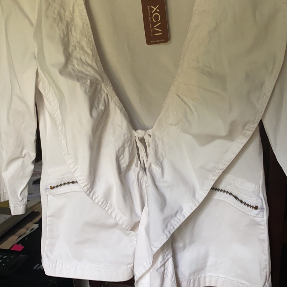 Cover up - Picture 4 of 5